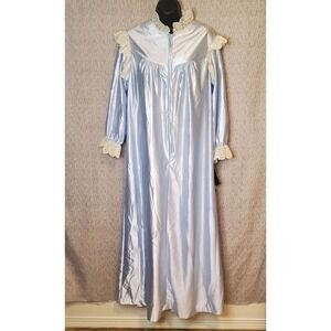 NOS Vintage Monte Carlo Baby Blue M Nightgown Front Zip‎ Housecoat Lace Ruffle